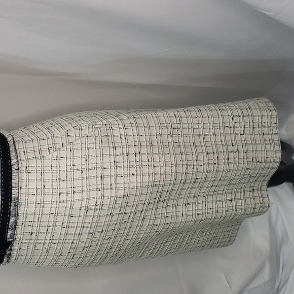 REBECCA TAYLOR Sleeveless Fitted Textured Tweed frayed waist mid with pockets! - Picture 5 of 10